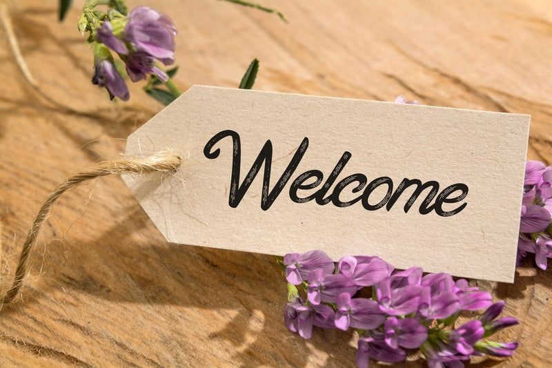 Welcome note with flowers